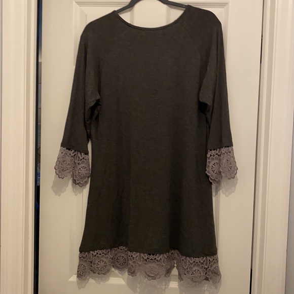 Gray dress - Picture 5 of 5